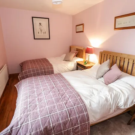 Bohans Barn Дом отдыха *